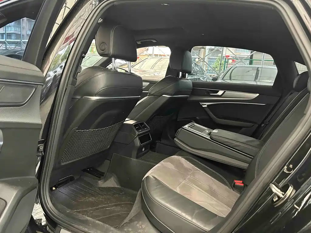 Audi A6L — миниатюра 5