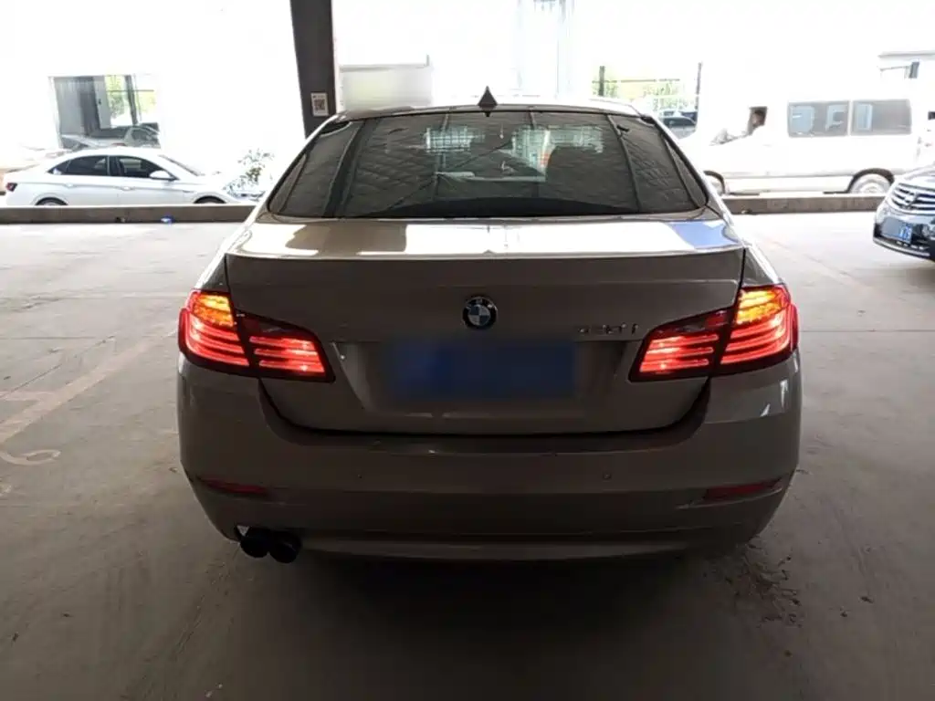 BMW 5 Series (Import) — миниатюра 6