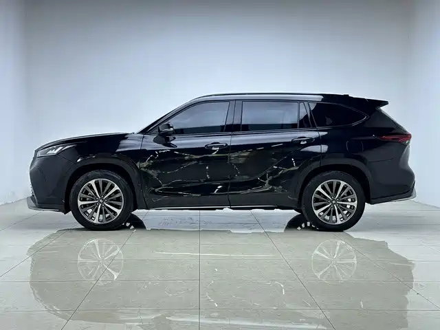 Toyota Crown Kluger — миниатюра 4