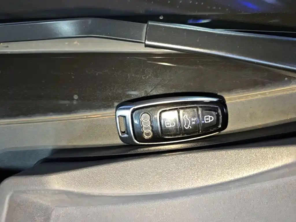 Audi Q7 — миниатюра 9