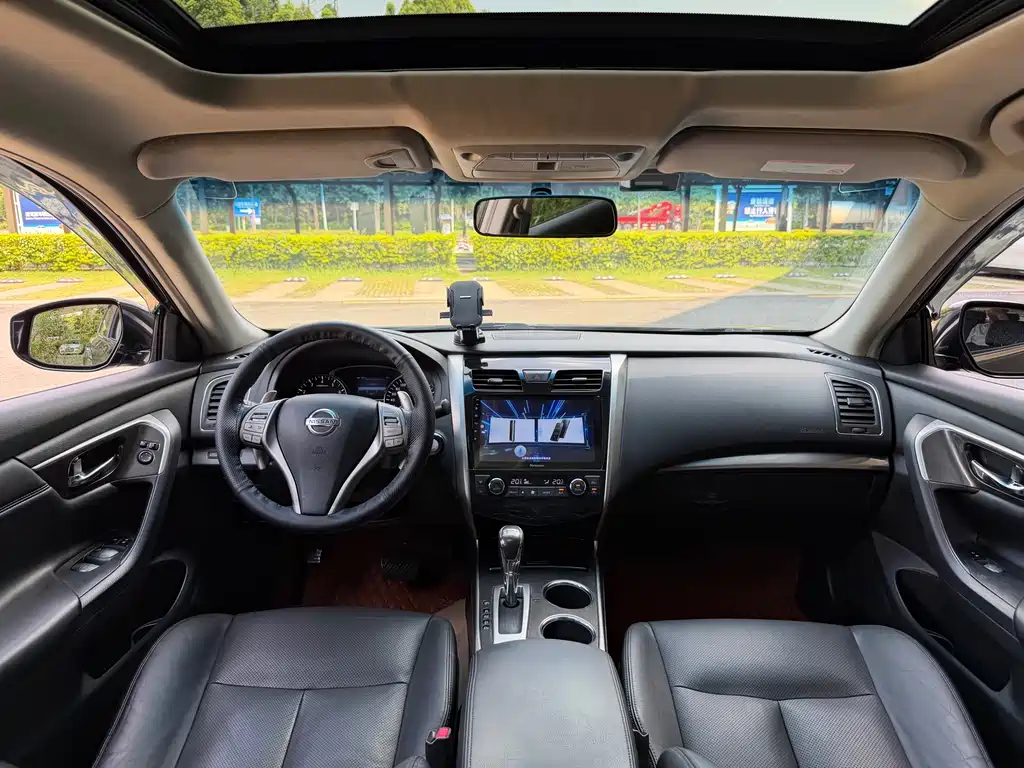 Nissan Teana — миниатюра 5