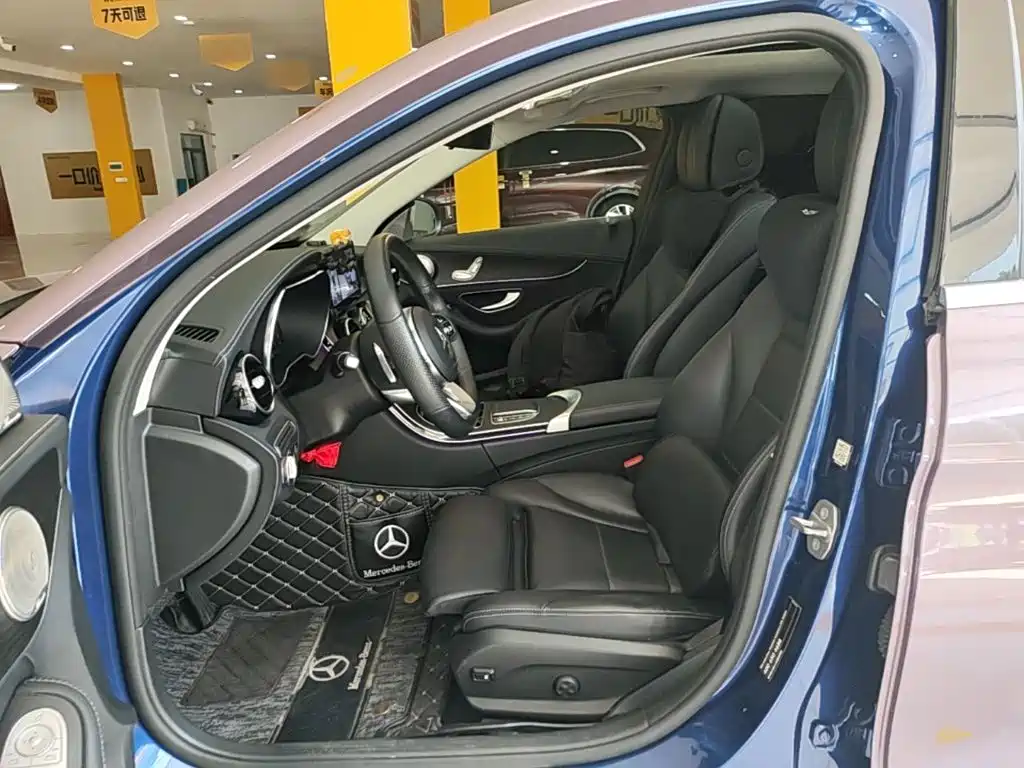 Mercedes-Benz C-Class — миниатюра 15