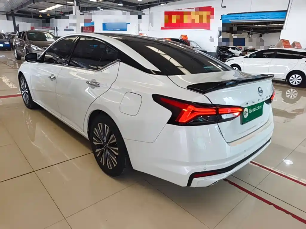 Nissan Teana — миниатюра 5