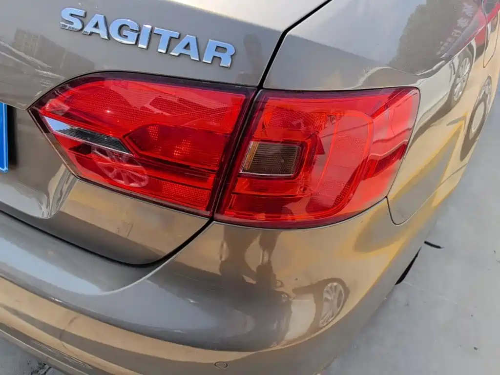 Volkswagen Sagitar — миниатюра 8