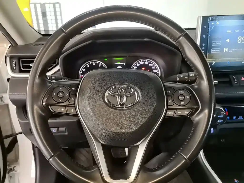 Toyota Wildlander — миниатюра 11