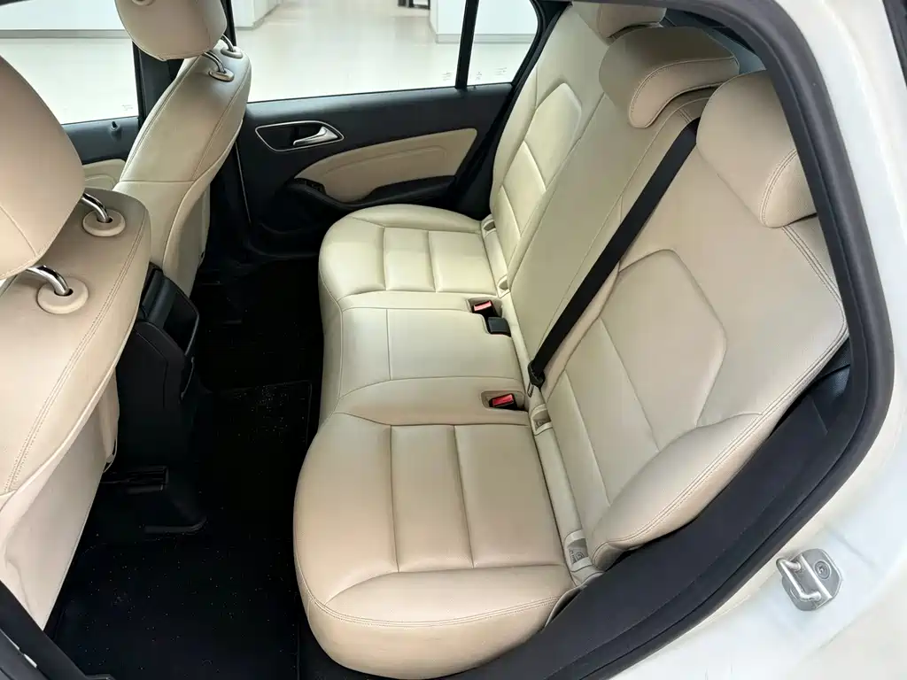 Mercedes-Benz B-Class — миниатюра 6
