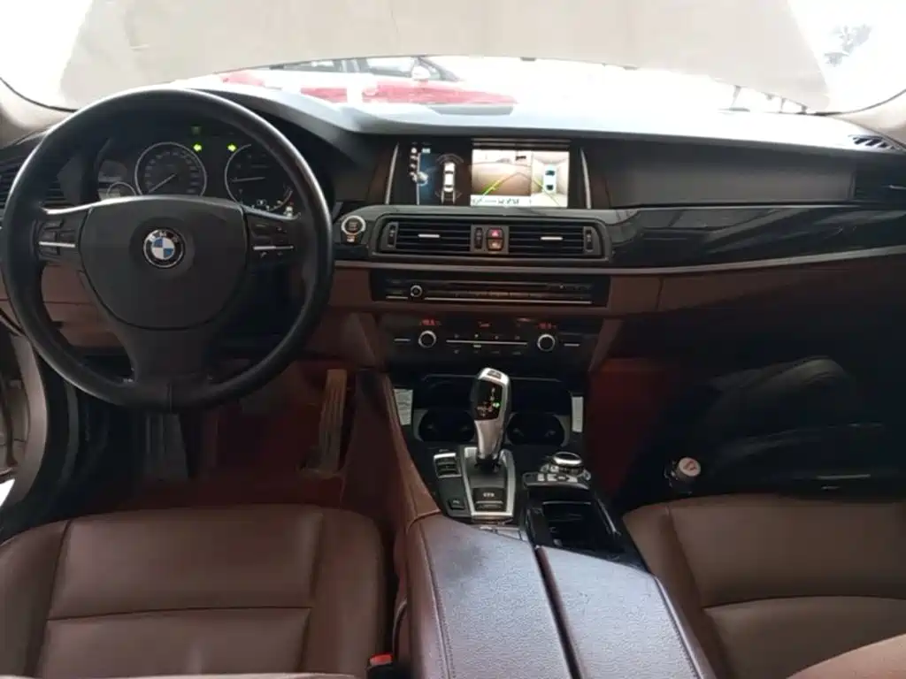 BMW 5 Series (Import) — миниатюра 10