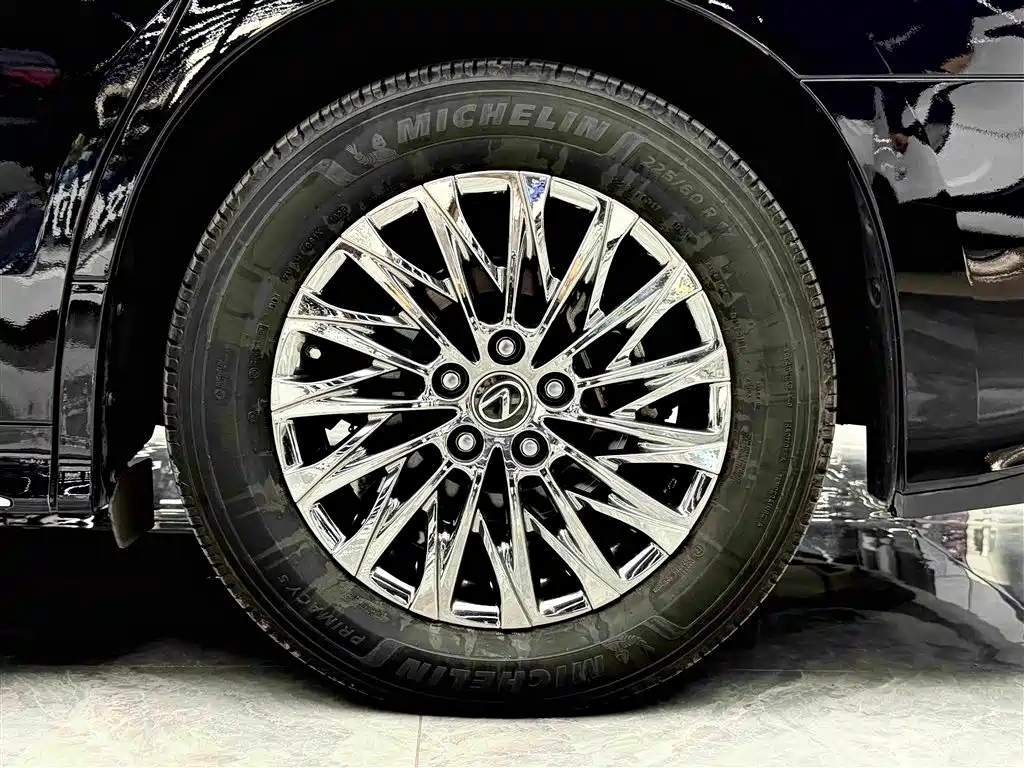 Lexus LM — миниатюра 5