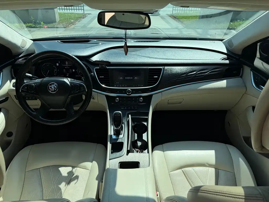 Buick LaCrosse — миниатюра 8