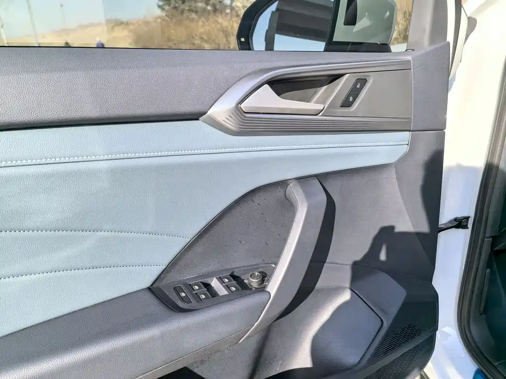 Volkswagen Tharu 2023 300TSI