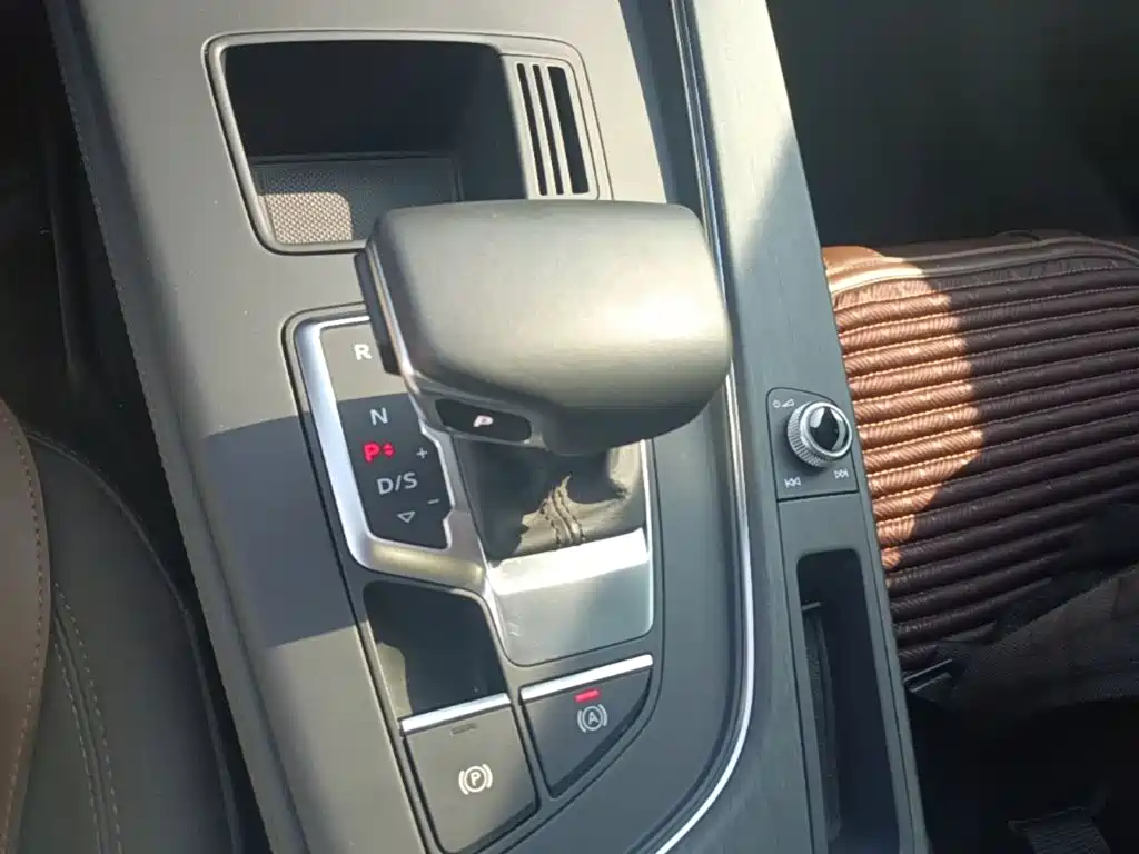 Audi A4L — миниатюра 14