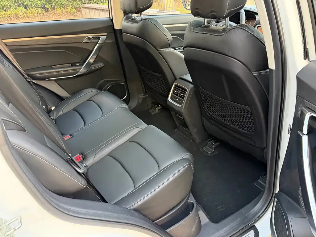 Geely Boyue — миниатюра 16