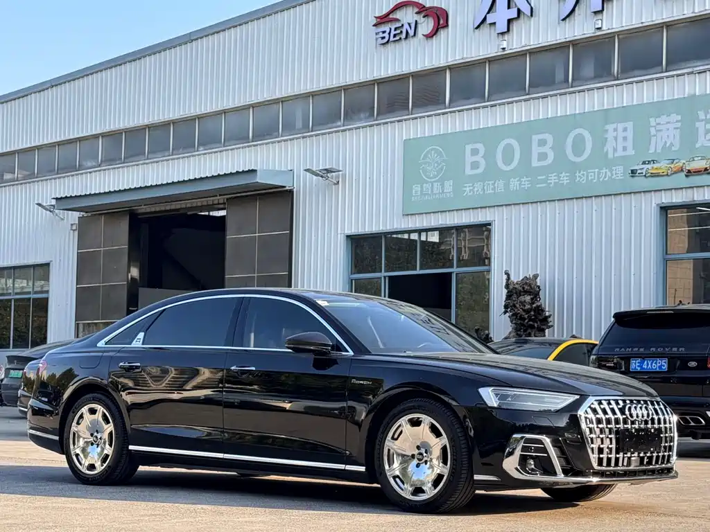 AUDI A8