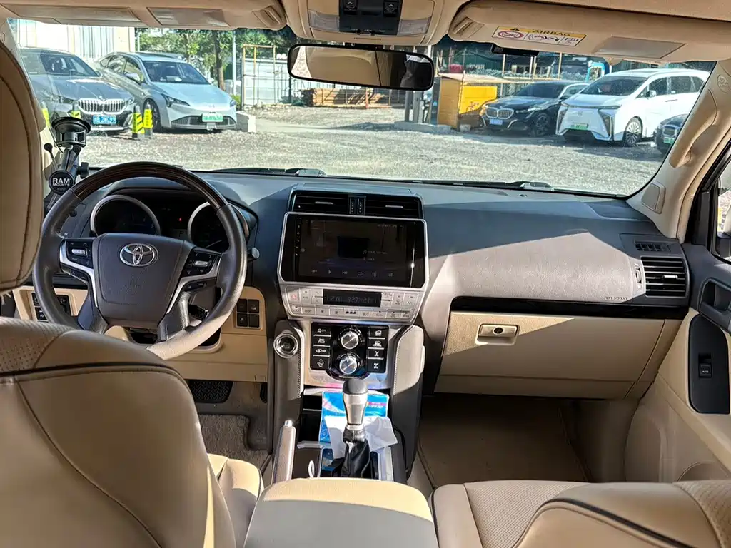 Toyota Prado (Import) — миниатюра 8