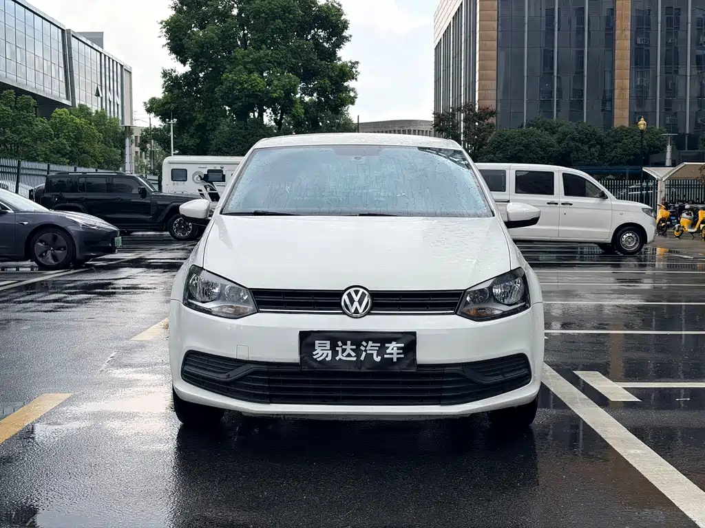 Volkswagen Polo — миниатюра 2