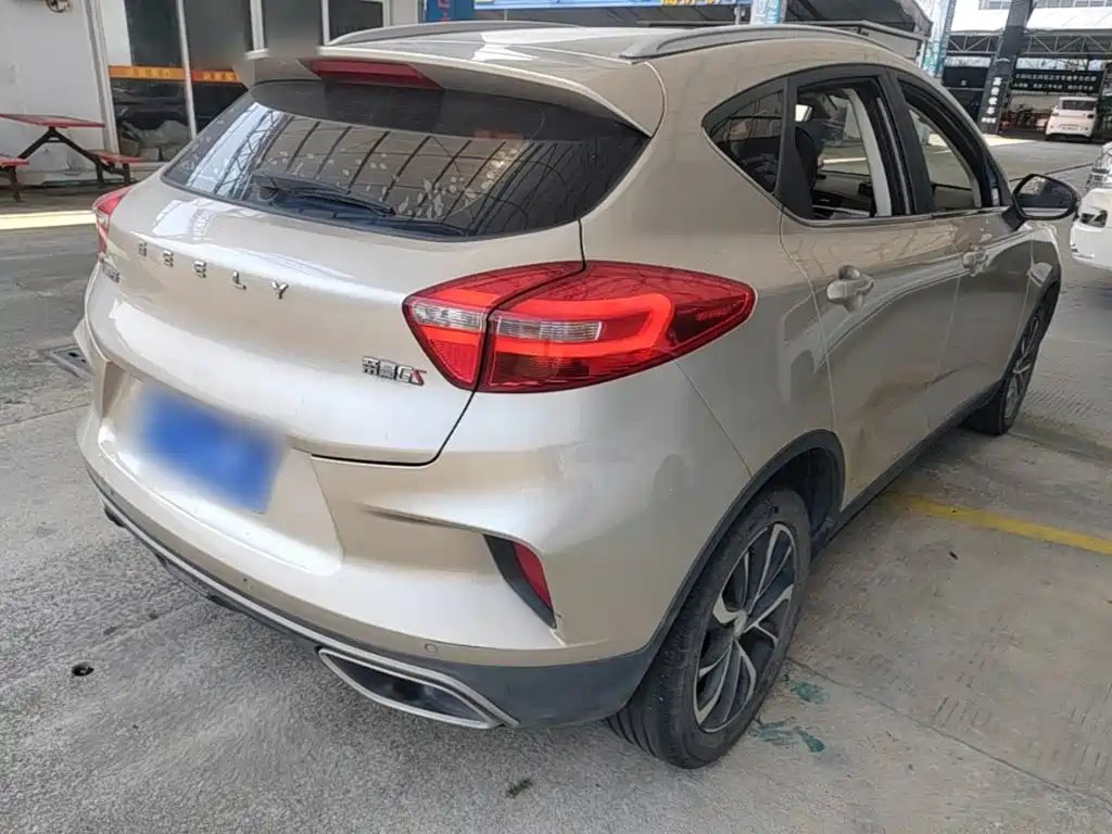 Geely Emgrand GS — миниатюра 7