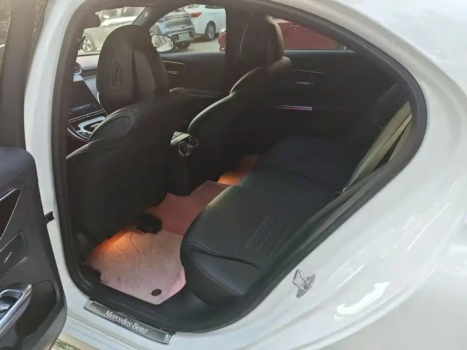 Mercedes-Benz C-Class — миниатюра 9