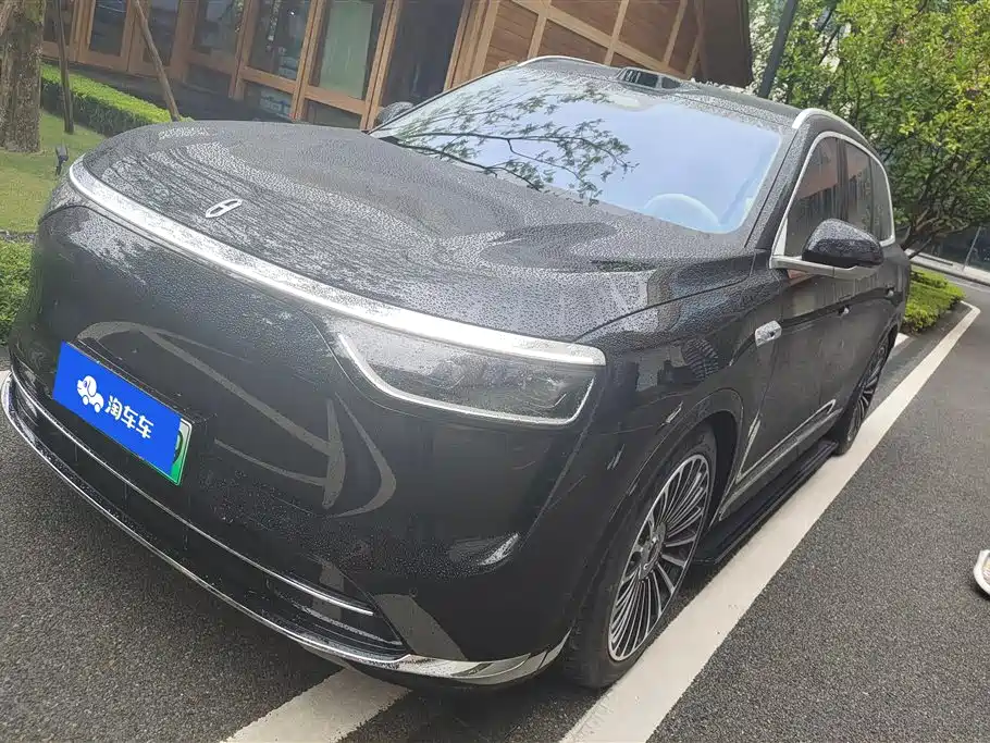 Aito 问界 AITO M8 2025