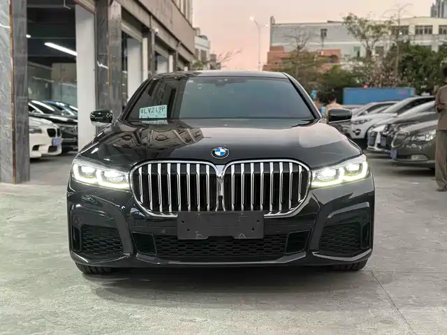 BMW 7-Series 2021 740 Li Leading M — фото 1