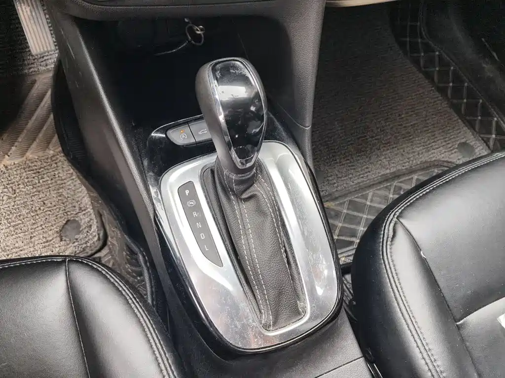 Buick Excelle — миниатюра 11