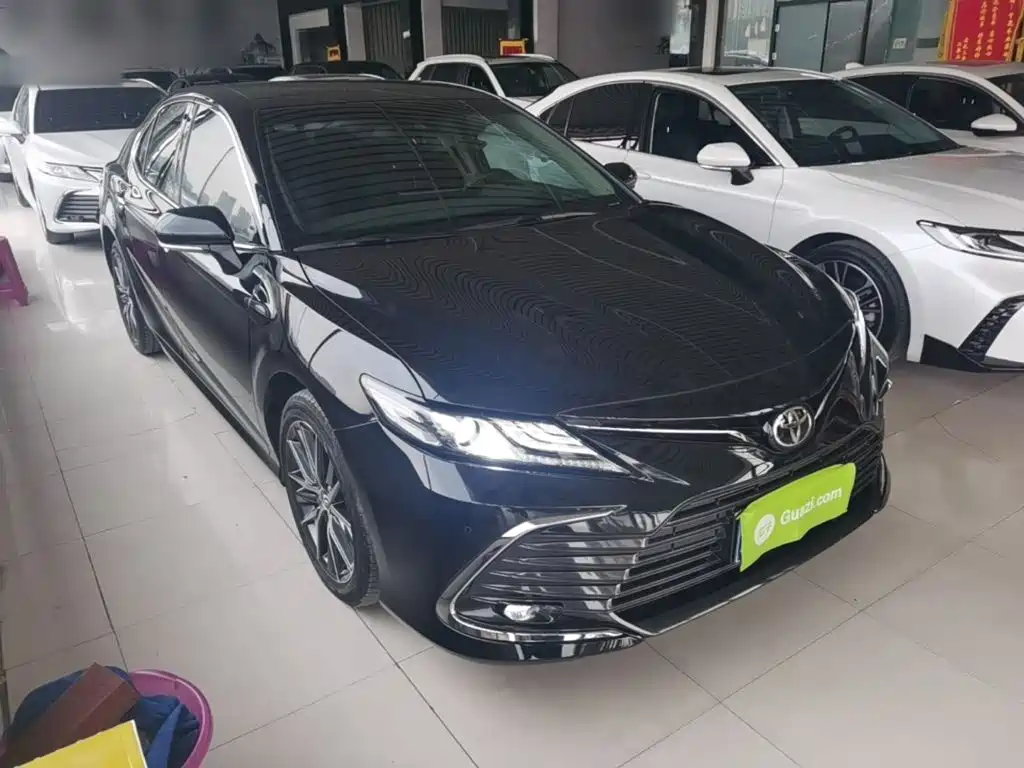 Toyota Camry — миниатюра 4