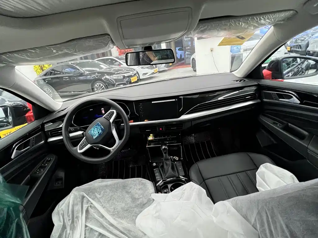 Volkswagen Passat 2025 430PHEV
