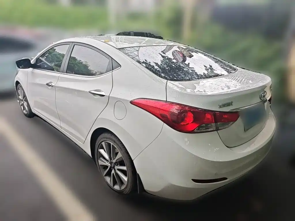 Hyundai Elantra Langdong — миниатюра 7