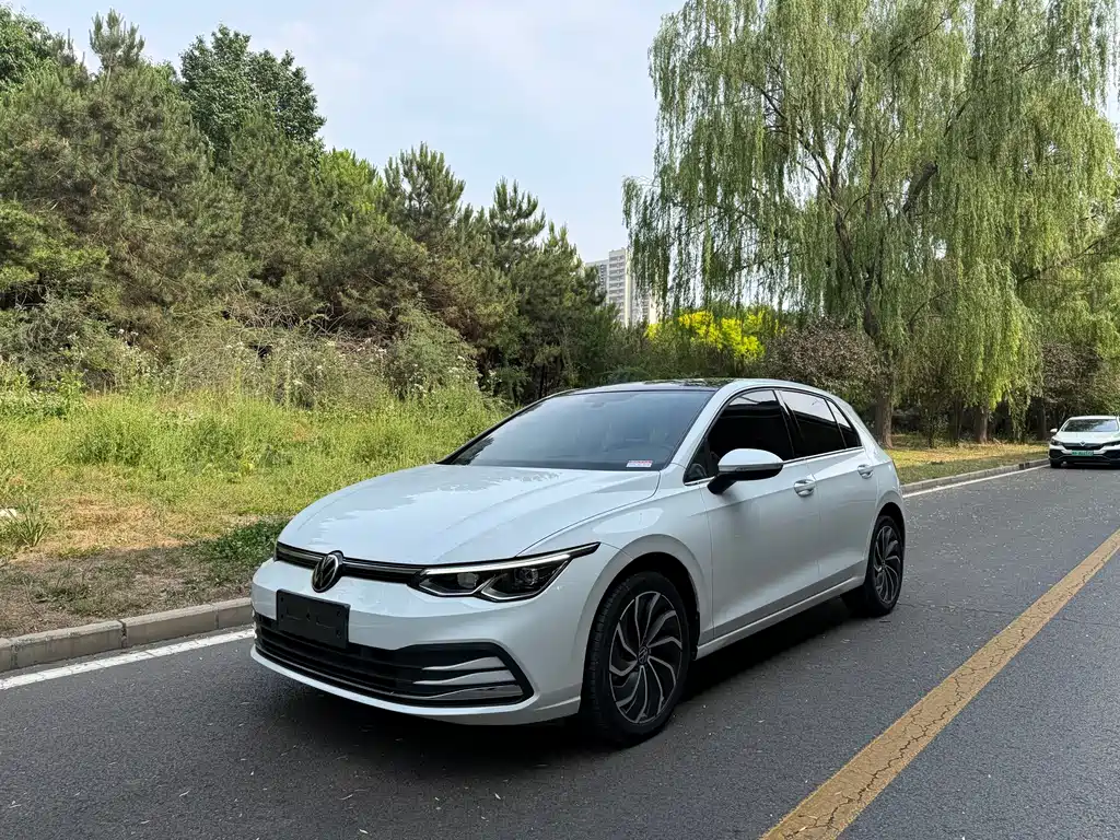 Volkswagen Golf 2021