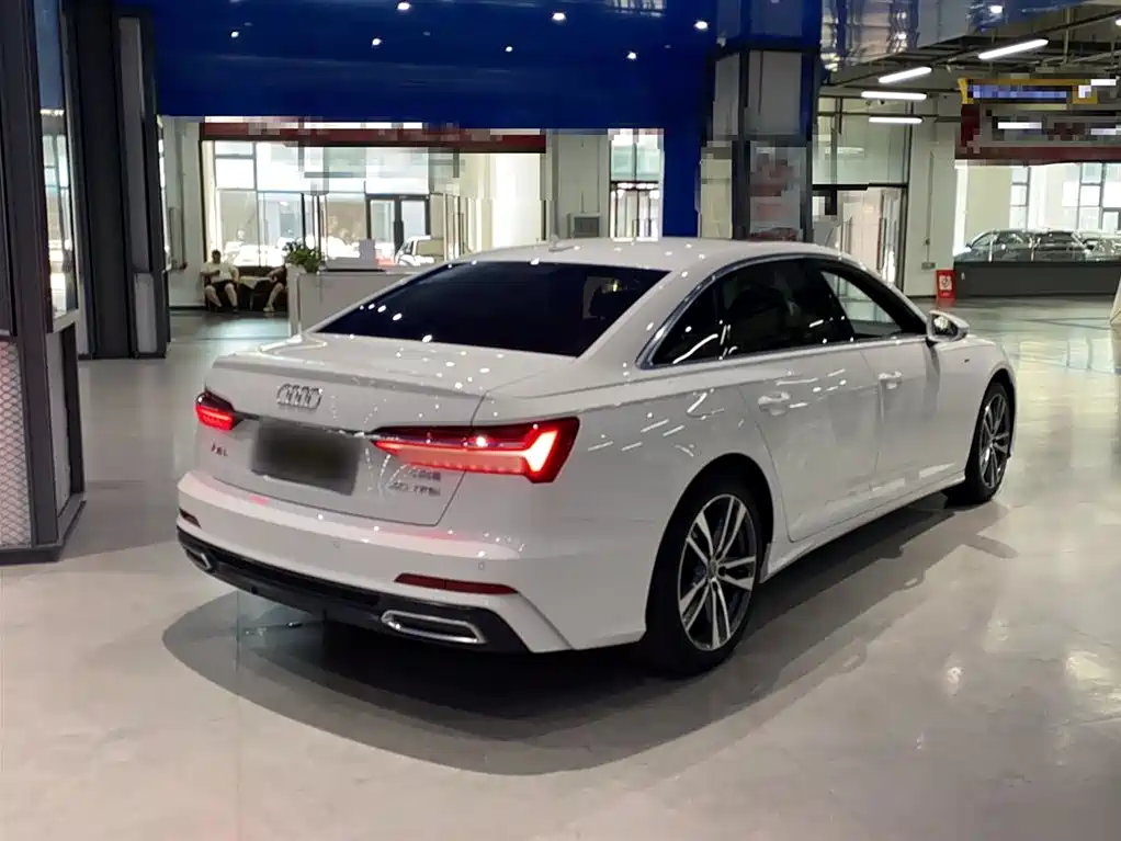 AUDI  A6L