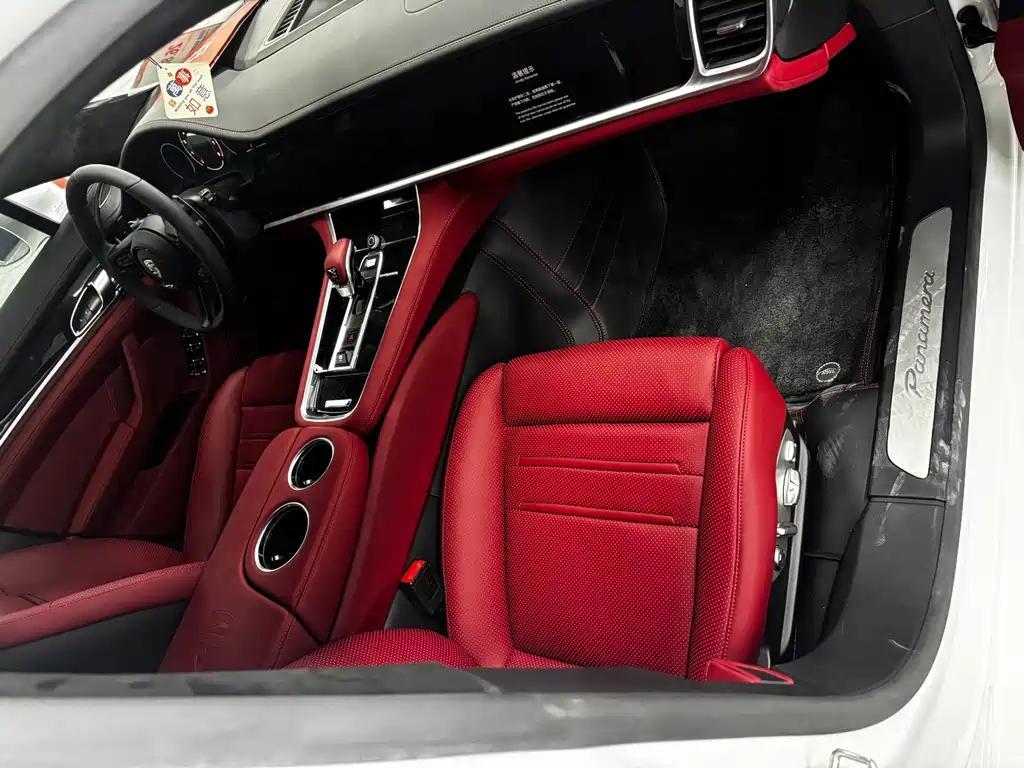 Porsche Panamera — миниатюра 12