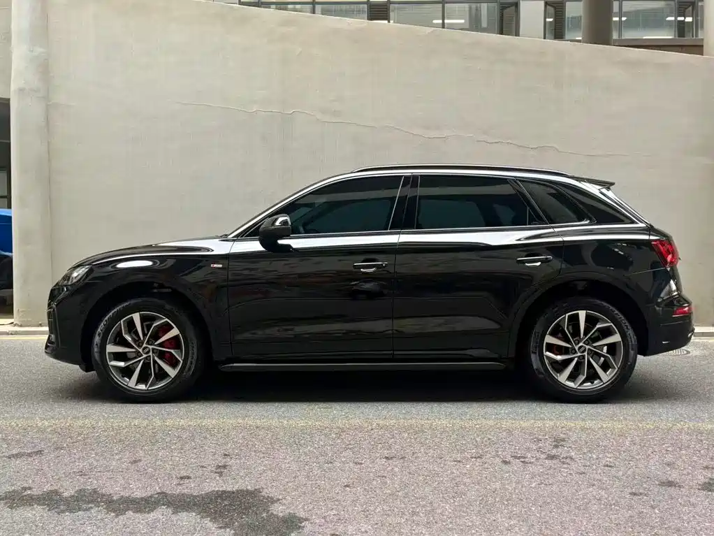 Audi Q5L — миниатюра 3