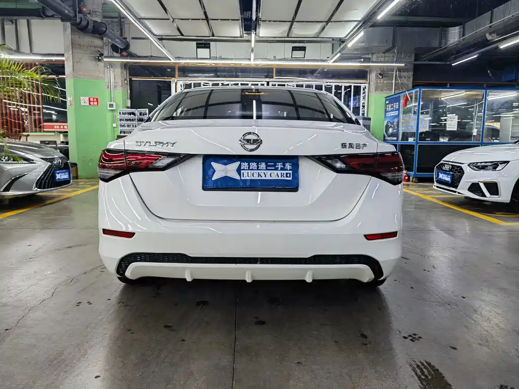 Nissan Sylphy — миниатюра 5