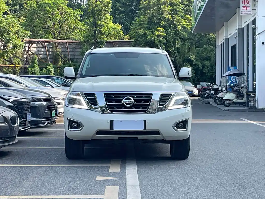 Nissan Patrol — миниатюра 2