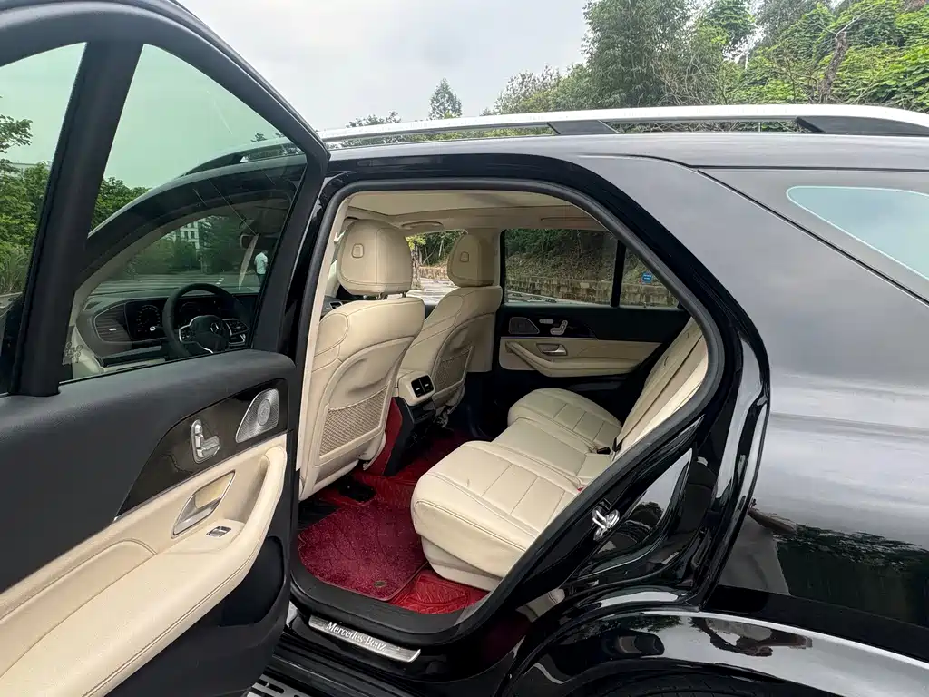 Mercedes-Benz GLE (Import) — миниатюра 8