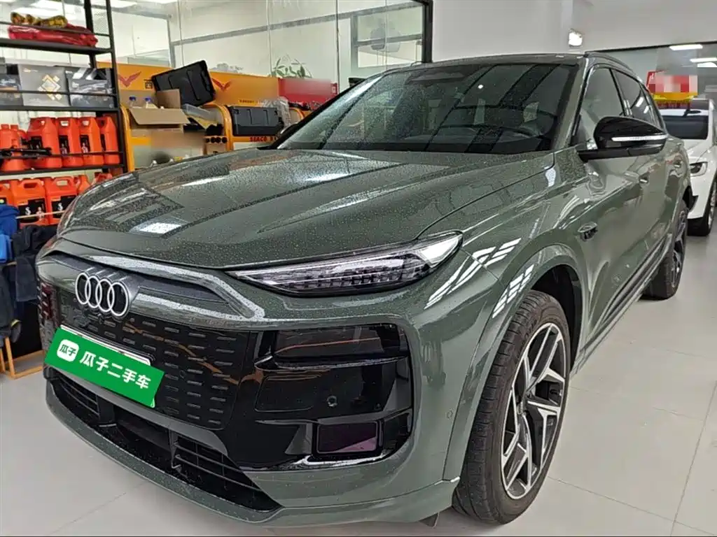 Audi 奥迪Q6L e-tron 2025
