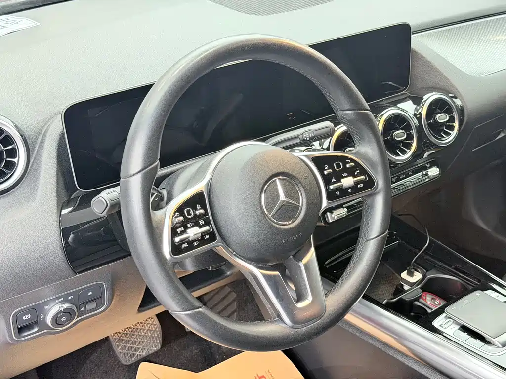 Mercedes-Benz B-Class — миниатюра 9