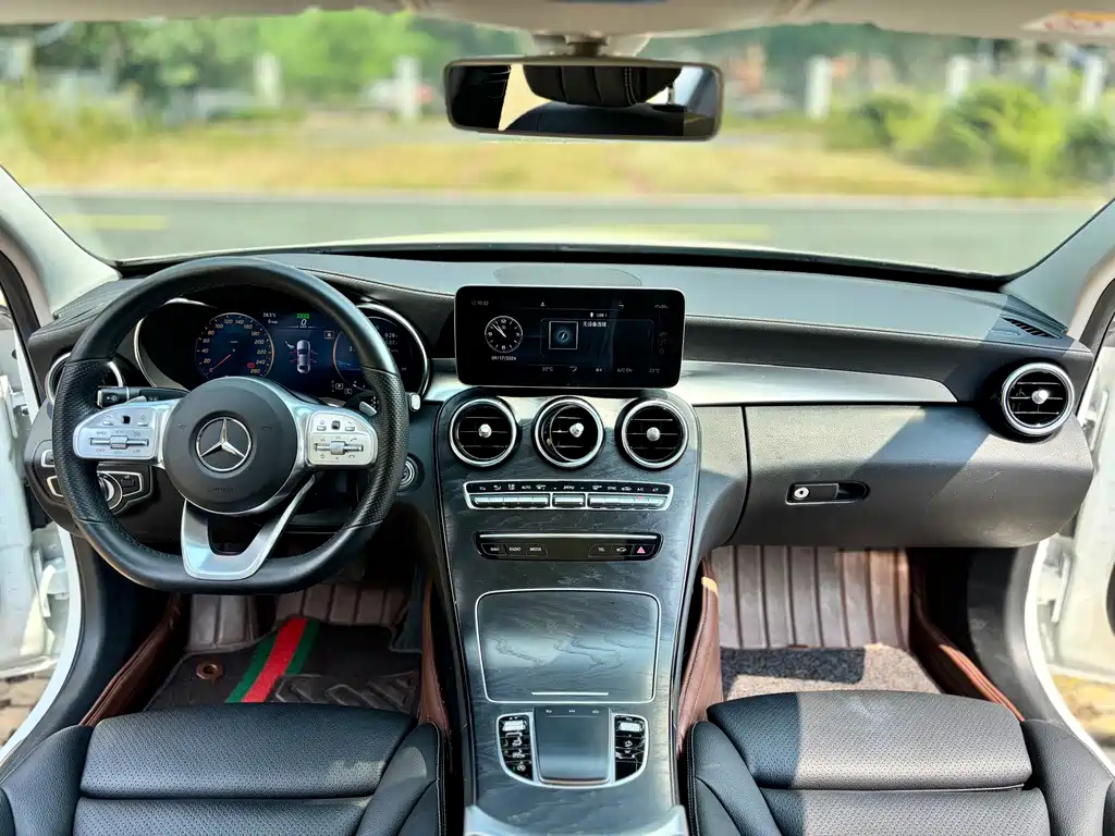 Mercedes-Benz C-Class — миниатюра 9