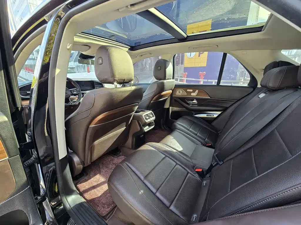 Mercedes-Benz GLE New Energy — миниатюра 8