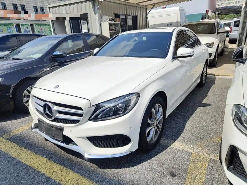 Mercedes-Benz C-Class — миниатюра 2