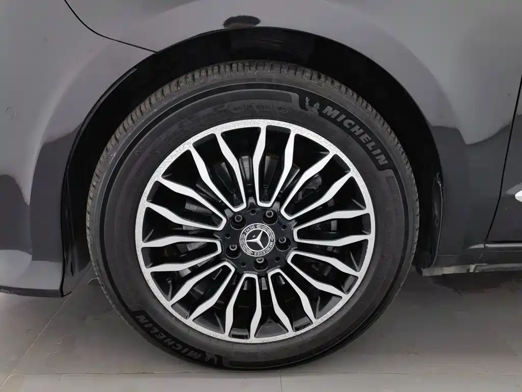Mercedes-Benz V-Class — миниатюра 12