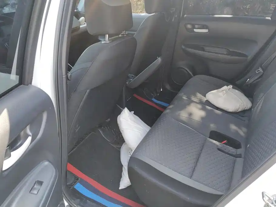 Honda Fit — миниатюра 11