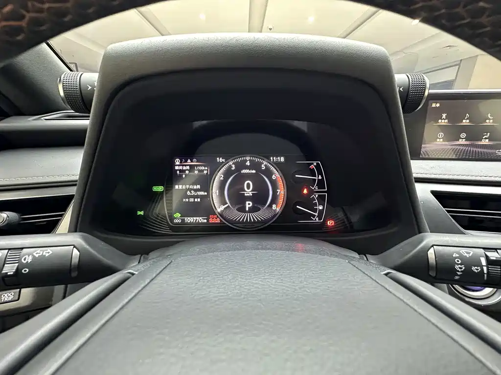 Lexus UX — миниатюра 16