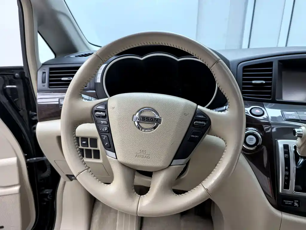Nissan Quest 2015 3.5L SL