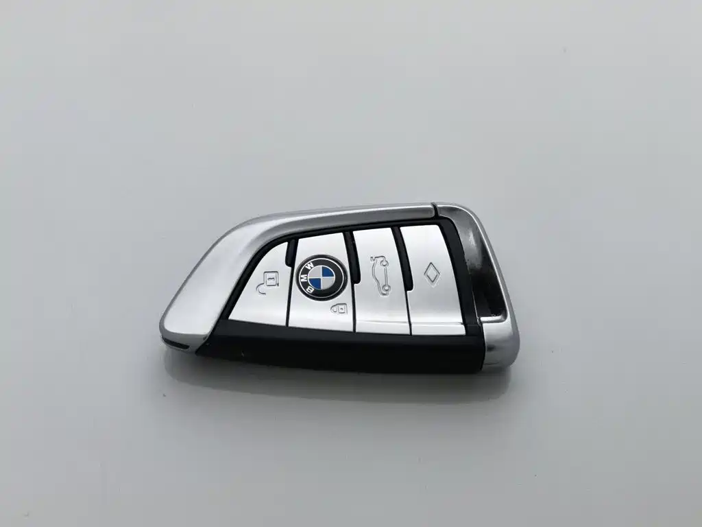 BMW 5 Series — миниатюра 19