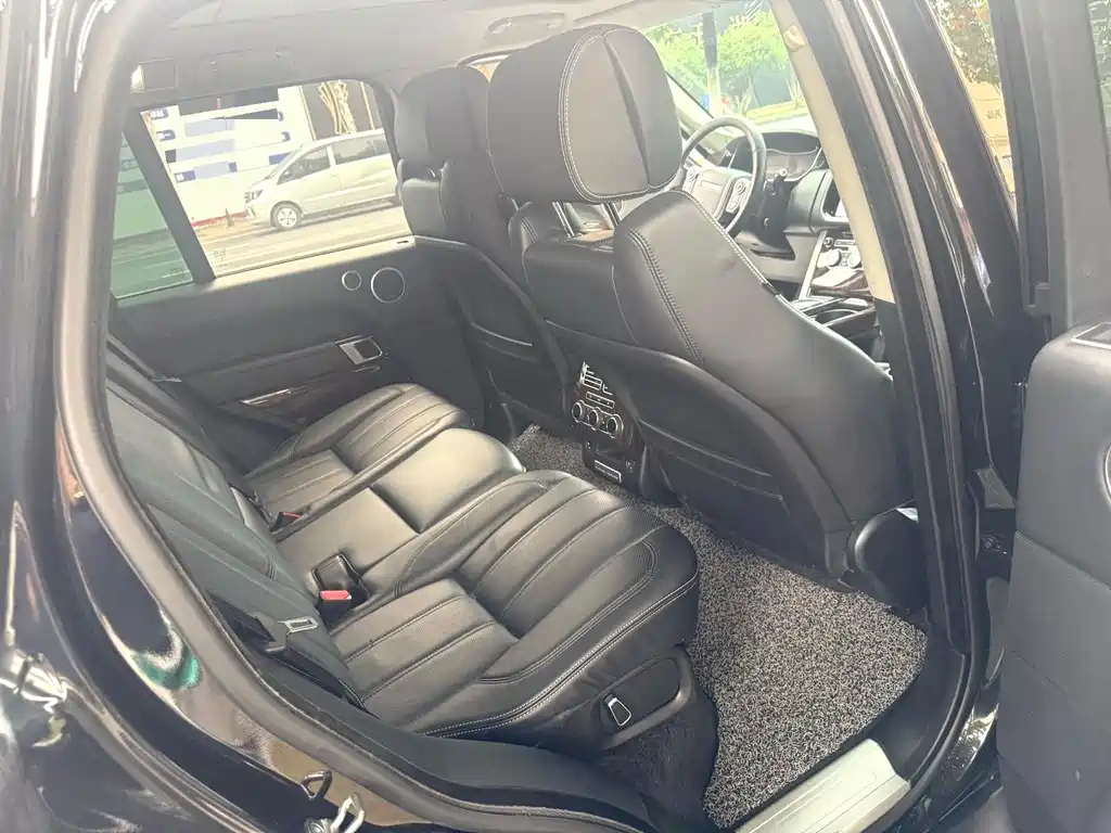 Land Rover Range Rover — миниатюра 7