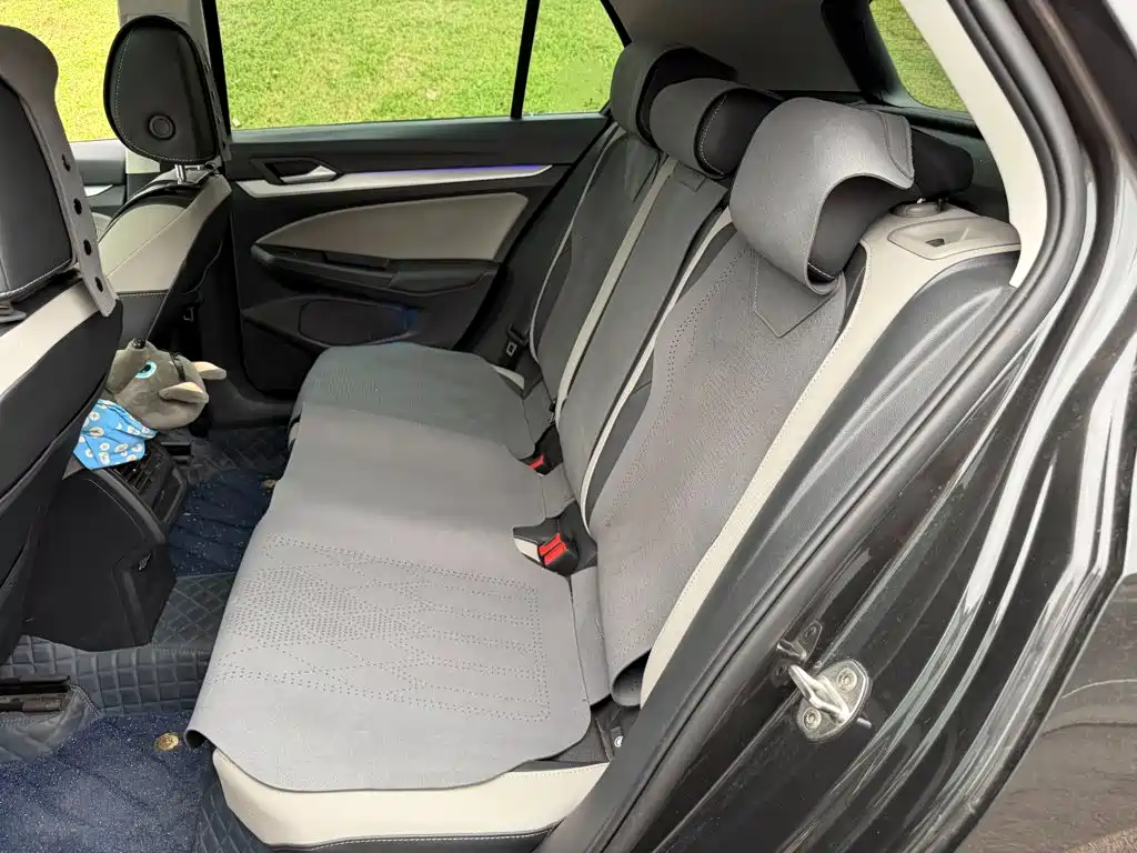 Volkswagen Golf — миниатюра 12