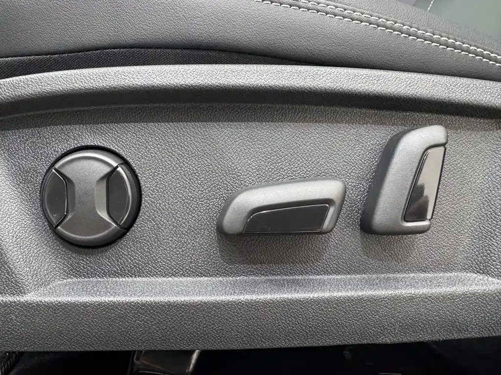 Volkswagen ID.4 X — миниатюра 18