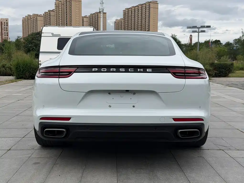 Porsche Panamera — миниатюра 5