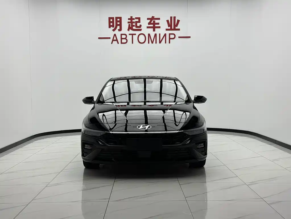 Hyundai Elantra — миниатюра 3