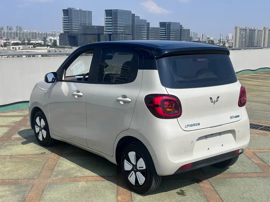 Wuling MINIEV — миниатюра 6